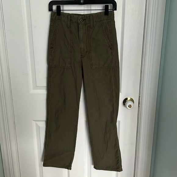 Levi’s Ribcage Utility Wide-Leg Pants Olive Night Green Size 24 - Picture 5 of 8